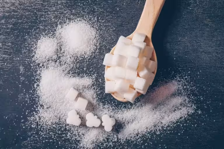 México justifica alza de arancel al azúcar para proteger producción y frenar importaciones