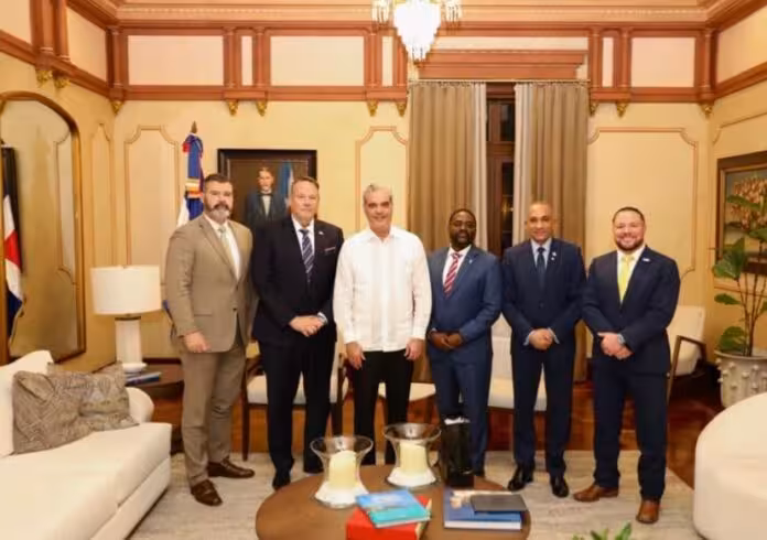 3f4abad9-f410-472d-be92-ed7d565f1957