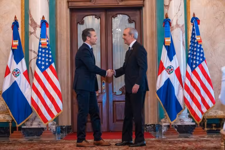 R.D. autoriza a EE.UU. espacio aéreo restringido de San Isidro y el AILA para combate antidrogas en el Caribe