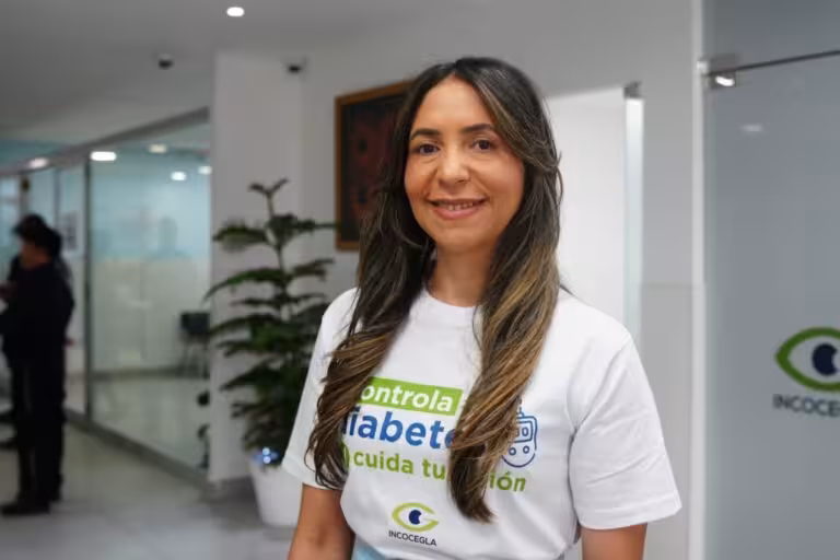 Cirujana oftalmóloga incentiva a ciudadanos a participar en jornada de evaluación de diabetes y salud visual en INCOCEGLA