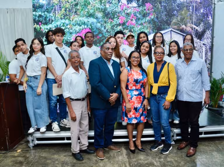 Alexandra Peña realizó el lanzamiento del Foro Municipal Ciudadano bajo la coordinación de la Fundación Lazos