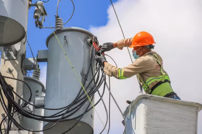EDE realizaron más de 165 mil intervenciones en octubre en busca de reducir las pérdidas