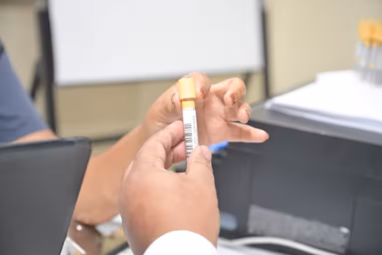 SeNaSa enfatiza la importancia del chequeo urológico en el marco del Día Nacional del Cáncer de Próstata