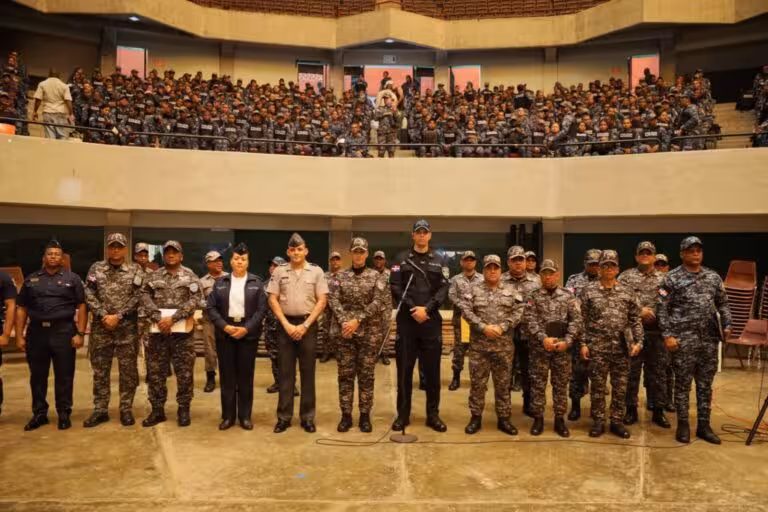 Policía Nacional despliega 2,421 nuevos egresados para fortalecer la seguridad ciudadana