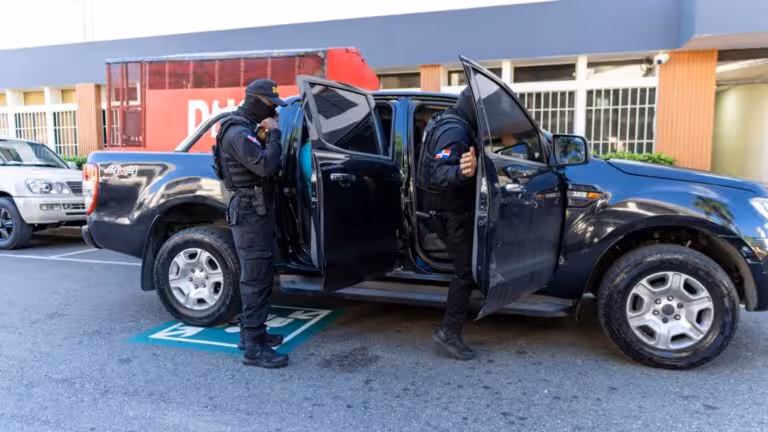 Extraditan a Estados Unidos dominicano acusado de fraude y lavado de activos