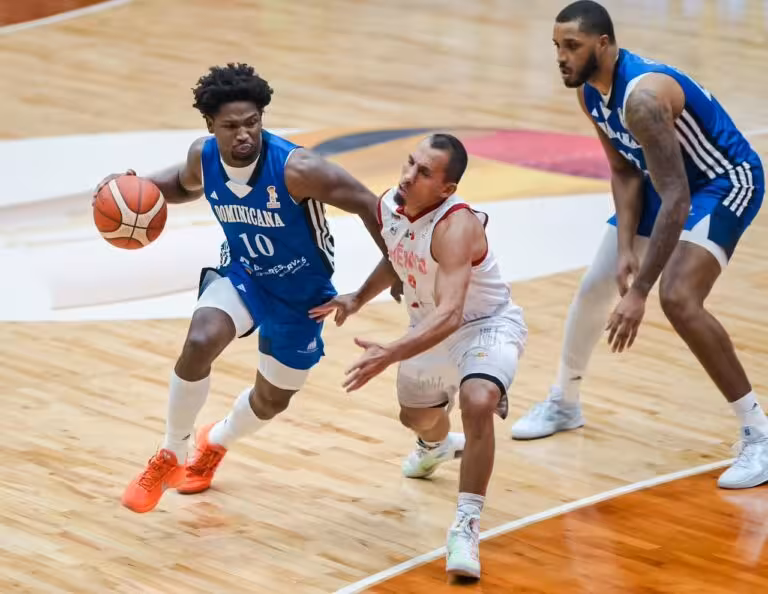 Feliz y Montero impulsan triunfo de RD sobre México en Primera Ventana del Mundial Mutual quisqueyana combina 43 puntos y sigue causando estragos a nivel internacional