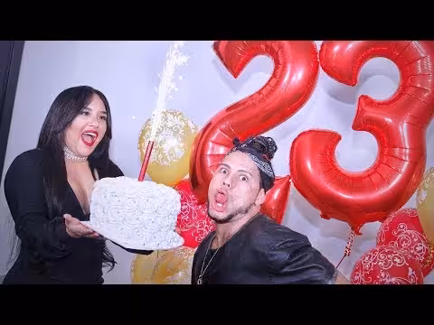 Esposa de Carlos Montesquieu llora desconsolada tras anuncio de su salida de La Casa de Alofoke 2