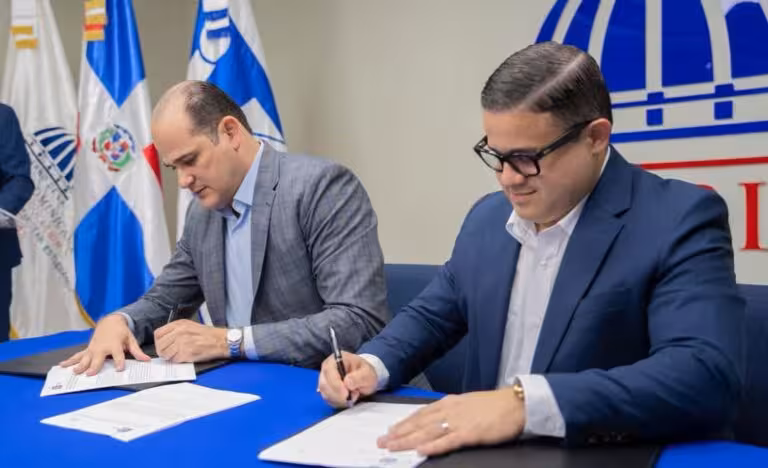 INABIE e INDOCAL firman acuerdo para fortalecer la calidad de la gestión en beneficio de los estudiantes