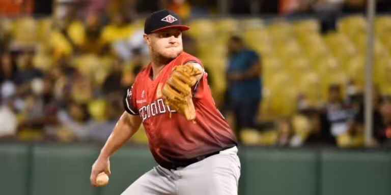 Lakins comanda blanqueada 6-0 sobre Águilas