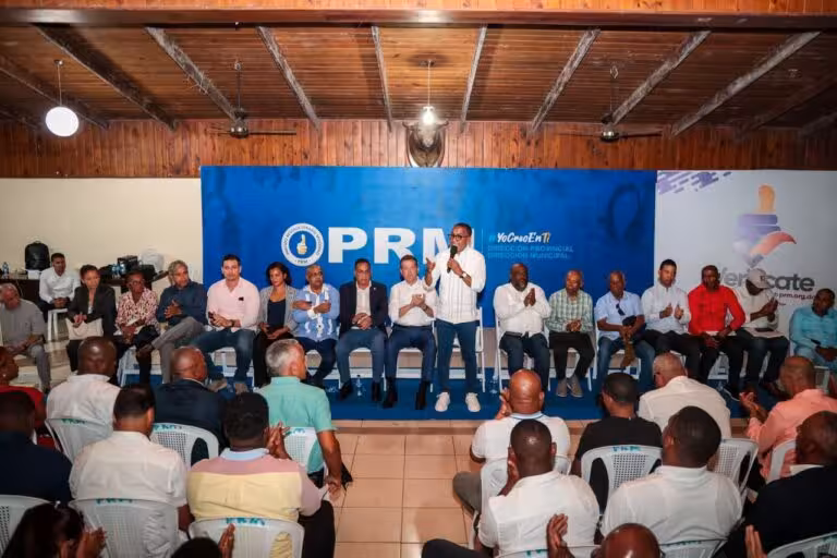 Víctor Pichardo e Ito Bisonó coordinan jornada del PRM “Verifícate” en Monte Plata