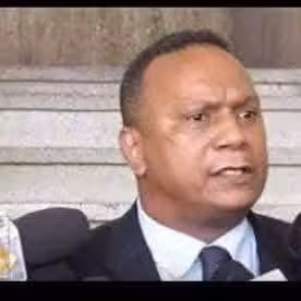 DE LA NUEVA REFORMA CONSTITUCIONAL PEDIDA A GRITOS: O TODOS TOROS O TODOS VACAS