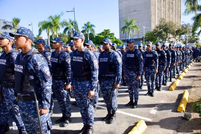 PN apresa 51 personas por homicidio, robo, asaltos y órdenes de arresto