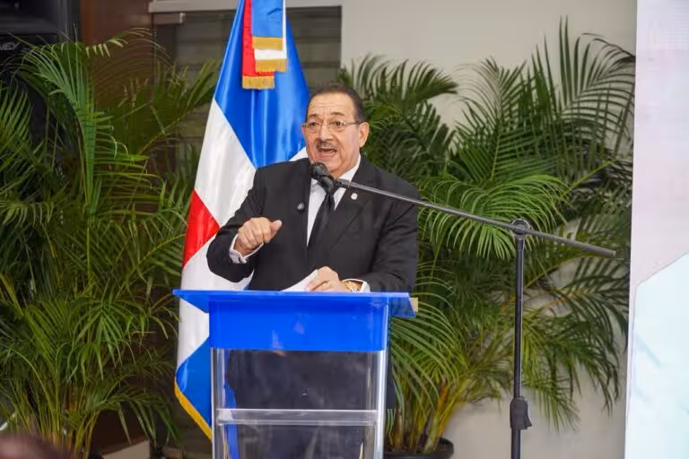 Senador Cristóbal Castillo rinde cuesta de gestión legislativa 2024-2025