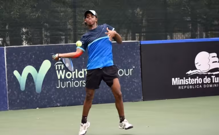 Sancionado por amaños el tenista dominicano Maikel Villalona con cuatro años y medio