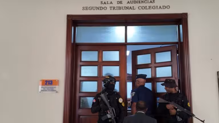 Juez se reserva fallo sobre medida de coerción del caso Senasa para mañana domingo