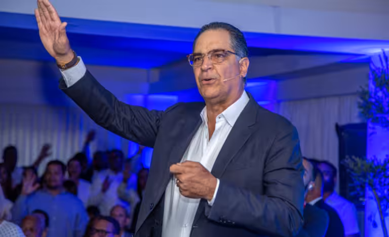 Santiago Hazim aportó RD$8.2 millones a la campaña presidencial de Luis Abinader en 2020