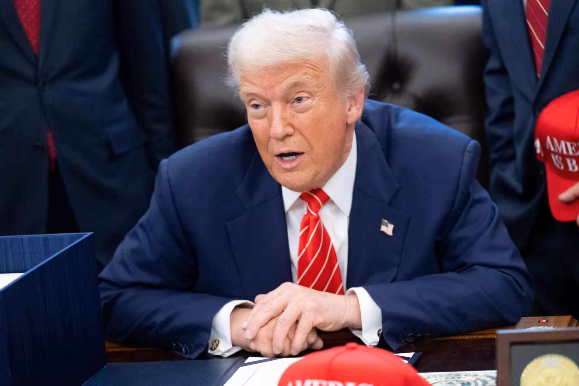 Trump borra un video racista que mostraba a los Obama como simios