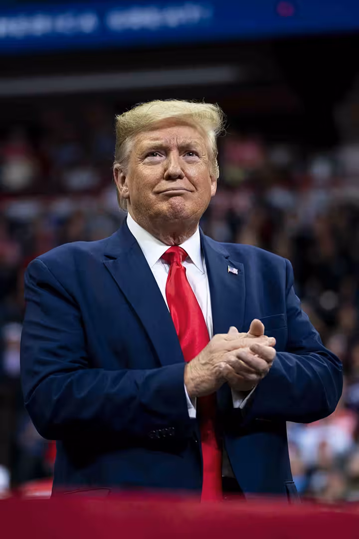 Trump anuncia que la India dejará de comprar petróleo de Rusia y le rebaja los aranceles