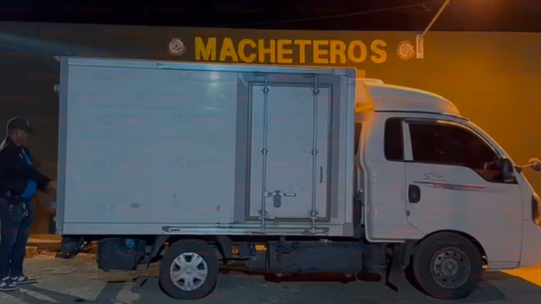 Ejército detiene conductor de camión por transportar haitianos indocumentados en Mao, Valverde