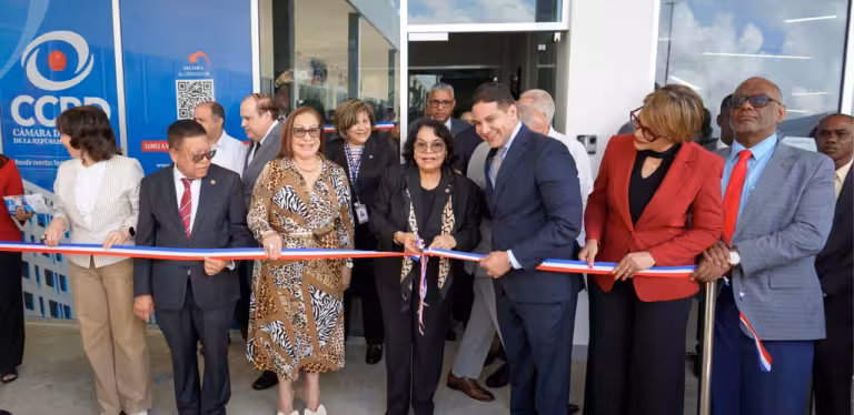 CCRD inaugura oficina en Santiago para fortalecer fiscalización municipal