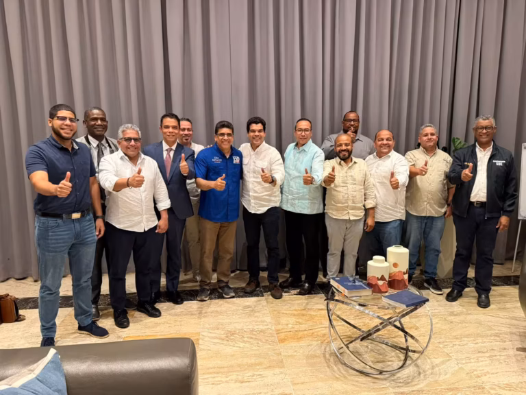 Proyecto Presidencial Welligton Arnaud asume a Dio Astacio en SDE. “La Plancha Del Cambio”.