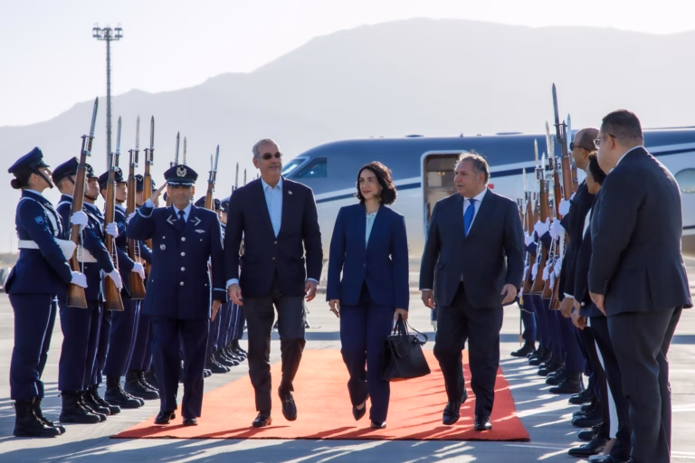 Presidente Abinader llegó a Chile para la investidura del presidente José Antonio Kast