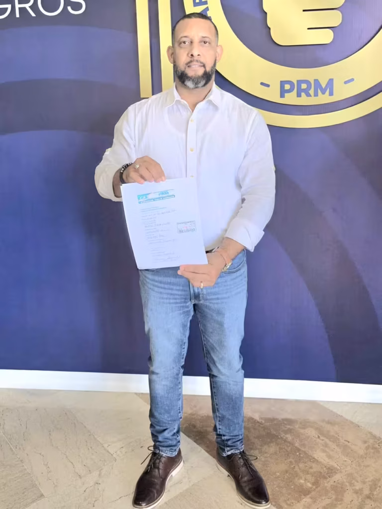 Ing. Jeudi Rubio formaliza aspiraciones a la subsecretaría general del PRM en  SDE promete una gestión cercana a las bases.