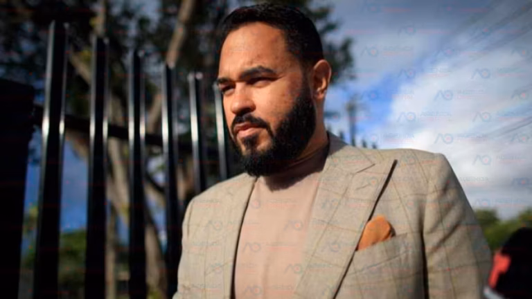 Demandan por US$1 millón a Raphy Pina: mujer alega que perdió un dedo en el yate del productor