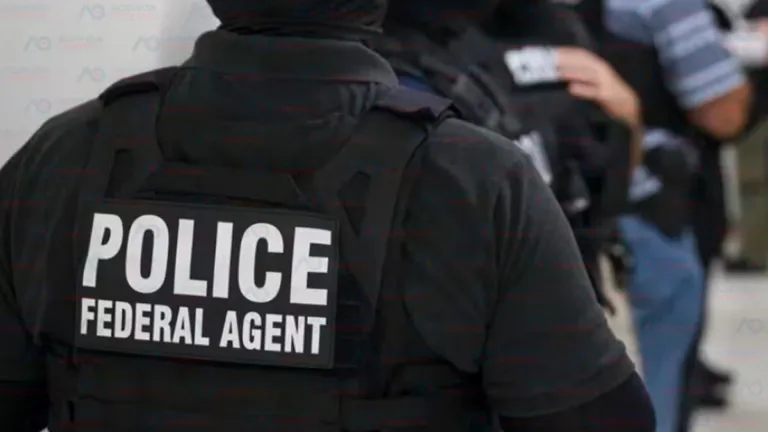 El estado de Nueva York prohíbe a ICE actuar en escuelas e iglesias sin orden judicial