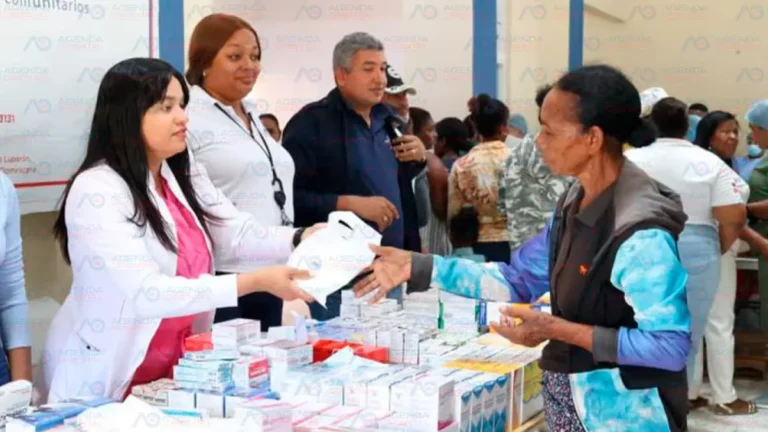 Residentes en Elias Piña reciben jornada asistencial encabezada por Desarrollo de la Comunidad