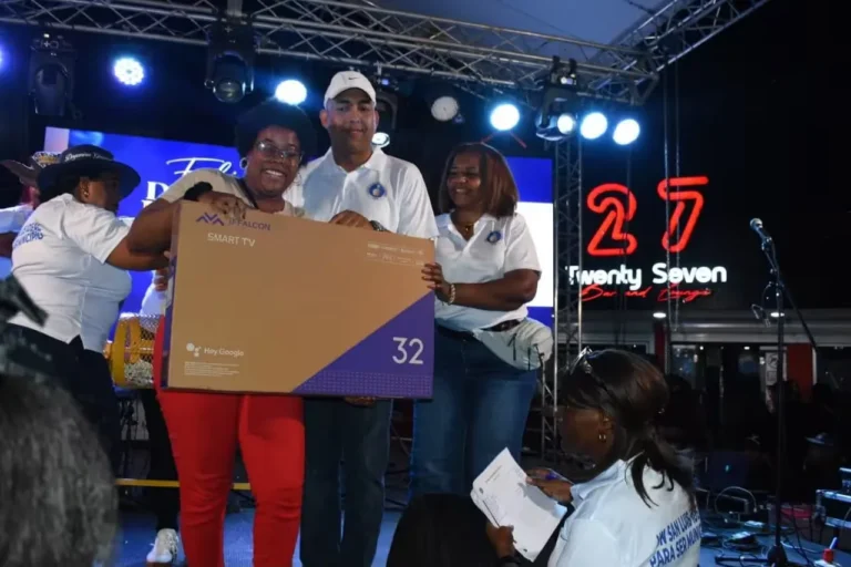 Vicealcalde Freilin Urbaez celebra el Día de las Madres en San Luis con gran entrega de regalos y electrodomésticos