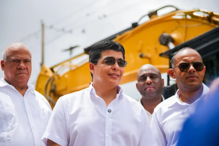 CAASD inicia intervención integral del drenaje sanitario en Villas Agrícolas, Villa Juana, Villa Francisca y San Carlos