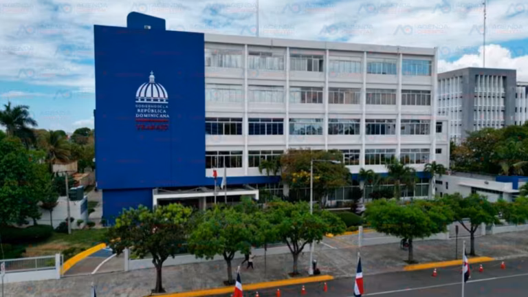 Ministerio de Trabajo reitera jueves Corpus Christi no es laborable