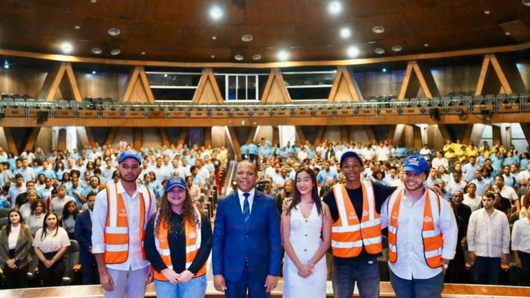 “Guardianes del Tránsito”: la iniciativa de Milton Morrison que lleva la educación vial a las aulas
