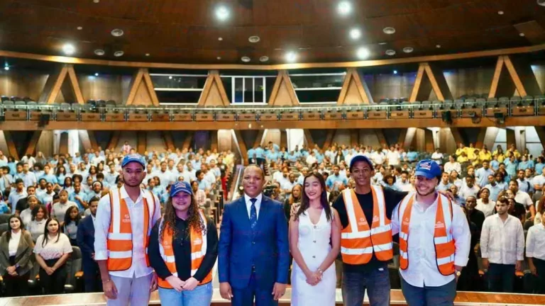 “Guardianes del Tránsito”: la iniciativa de Milton Morrison que lleva la educación vial a las aulas