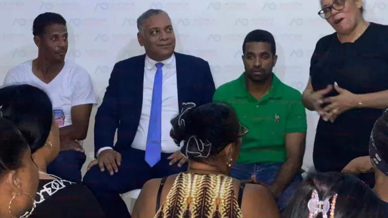 Excandidato a regidor Dr. Eliezer Porte y su equipo cierran filas con el proyecto de Carlos Gil a la alcaldía de SDE.