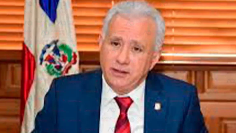 Taveras propone eliminar prisión por difamación y derogar ultraje a funcionarios