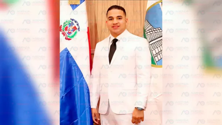 Regidor Manuel Villanueva dice que en la Estación 3 existieron muchas irregularidades en la gestión pasada con los combustibles.