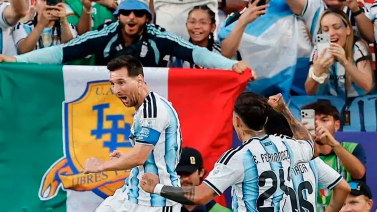 Messi iguala récord goleador de los Mundiales con histórico triplete en triunfo argentino