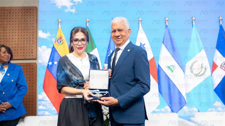Presidente del Senado, Ricardo de los Santos, destaca importancia de la estabilidad macroeconómica y la integración financiera regional
