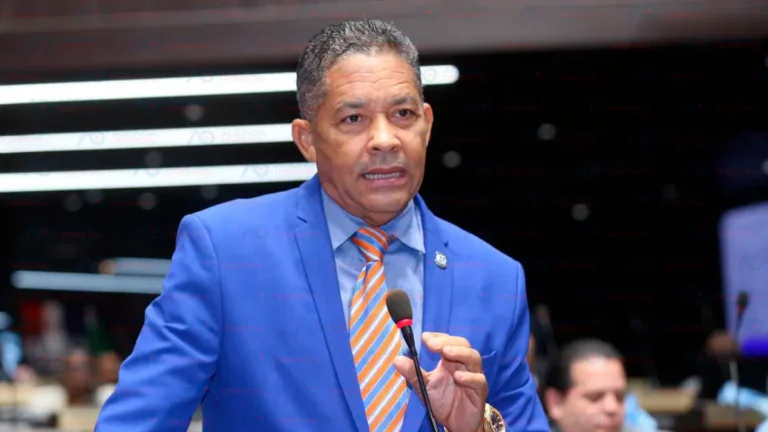 Eugenio Cedeño reafirma aspiraciones a la Secretaría General del PRM