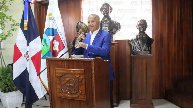 Alcalde Nelson De la Rosa reafirma su compromiso con la transparencia, legalidad y con el pueblo de San Cristóbal