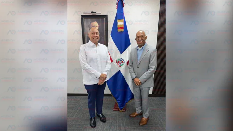 El Consul General Dominicano en el estado de New Jersey José Santana Recibe la visita del director ejecutivo de la ARS Semma Dr. Luis René Canaan.