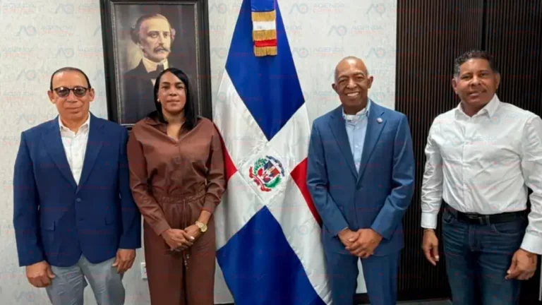 Bertico Santana recibe a comisión de diputados dominicanos en el Consulado de Nueva Jersey