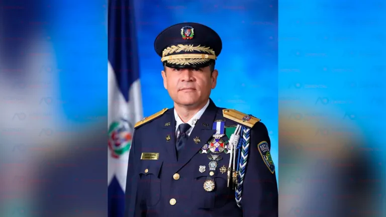 Piden destitución del director de la Policía Nacional tras ola de brutalidad policial