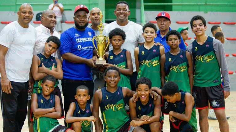 Club San Carlos se proclama campeón del torneo minibasket de Abadina