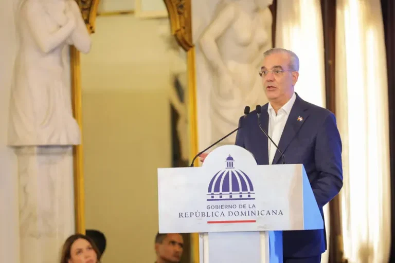 Gobierno pregona reducción de los «ninis» durante gestión de Abinader