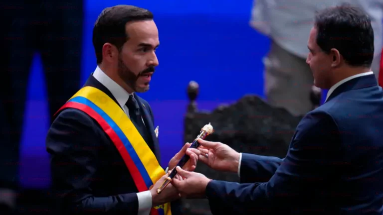 Abelardo De la Espriella jura como presidente de Colombia