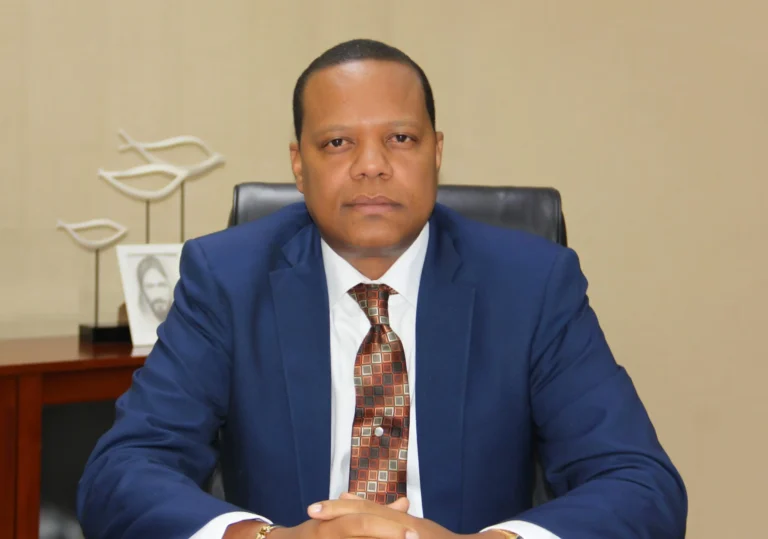 Eddy Alcantara prepara su salida de Pro Consumidor