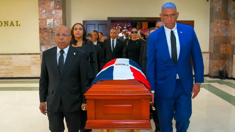 Cámara de Diputados rinde honras fúnebres al exdiputado Andrés “Licho” Matos
